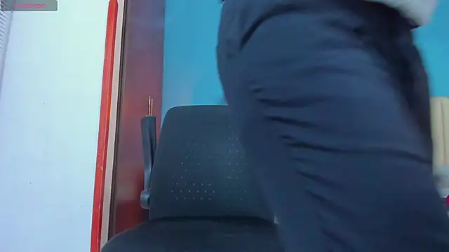 Snapshot of jeanpiere_ chatting on December 2025 02:32:01 AM jeanpiere online show from December 2025 02:32:01 AM