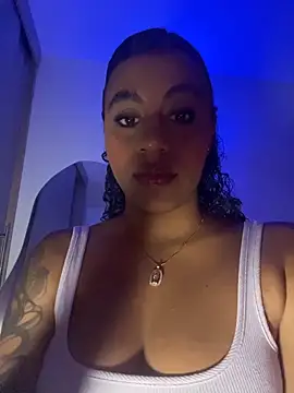 charlotteeruss online show from April 2026 02:47:02 AM