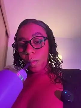 charlotteeruss online show from July 2026 08:30:02 PM