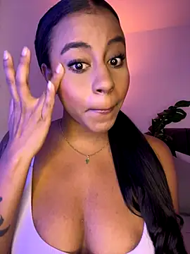 Snapshot of charlotteeruss chatting on October 2025 05:30:02 AM charlotteeruss online show from October 2025 05:30:02 AM
