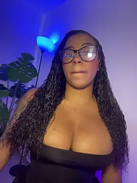 charlotteeruss online show from January 2026 08:15:02 PM