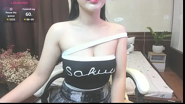 Mimini- online show from November 2025 04:05:02 AM