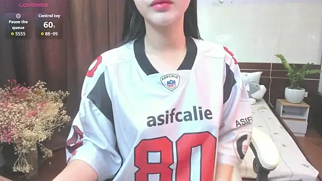 Mimini- online show from November 2025 04:33:02 AM