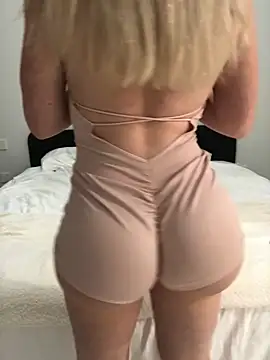 Snapshot of StacyJuly chatting on February 2025 03:52:01 PM StacyJuly online show from February 2025 03:52:01 PM