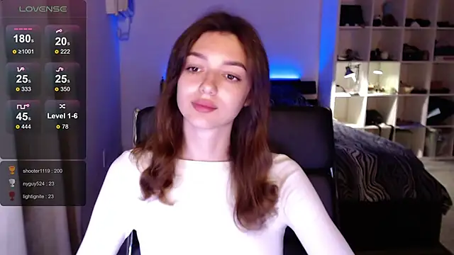 olivia jeas online show from March 2025 09:20:01 PM