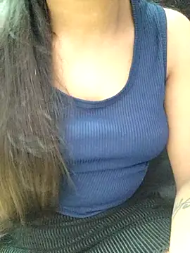 Snapshot of Roshni_98 chatting on September 2025 06:43:02 PM Roshni 98 online show from September 2025 06:43:02 PM