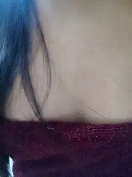 Snapshot of Roshni_98 chatting on October 2025 05:06:01 AM Roshni 98 online show from October 2025 05:06:01 AM