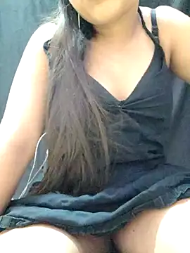 Snapshot of Roshni_98 chatting on June 2026 04:34:02 PM Roshni 98 online show from June 2026 04:34:02 PM
