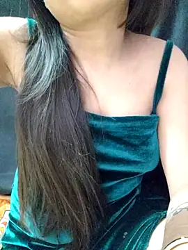 Snapshot of Roshni_98 chatting on February 2026 07:22:01 PM Roshni 98 online show from February 2026 07:22:01 PM