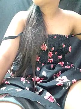 Snapshot of Roshni_98 chatting on July 2026 08:20:01 PM Roshni 98 online show from July 2026 08:20:01 PM