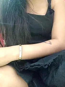 Snapshot of Roshni_98 chatting on March 2026 07:09:02 AM Roshni 98 online show from March 2026 07:09:02 AM