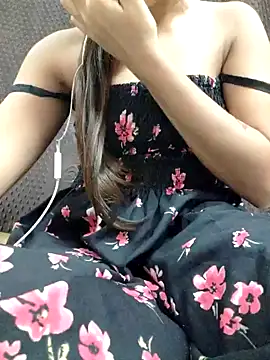 Snapshot of Roshni_98 chatting on March 2025 12:04:02 PM Roshni 98 online show from March 2025 12:04:02 PM