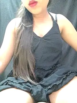Snapshot of Roshni_98 chatting on June 2026 01:00:02 PM Roshni 98 online show from June 2026 01:00:02 PM