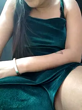 Snapshot of Roshni_98 chatting on March 2026 05:48:01 PM Roshni 98 online show from March 2026 05:48:01 PM