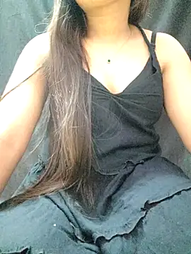 Snapshot of Roshni_98 chatting on July 2026 05:34:02 PM Roshni 98 online show from July 2026 05:34:02 PM