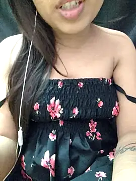 Snapshot of Roshni_98 chatting on March 2026 08:46:02 PM Roshni 98 online show from March 2026 08:46:02 PM