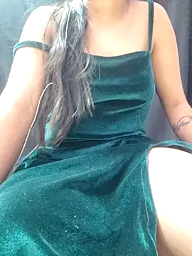 Snapshot of Roshni_98 chatting on February 2026 05:29:01 AM Roshni 98 online show from February 2026 05:29:01 AM