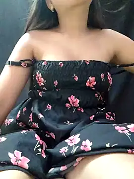 Snapshot of Roshni_98 chatting on July 2026 06:59:01 PM Roshni 98 online show from July 2026 06:59:01 PM