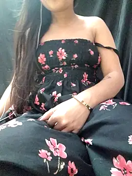 Snapshot of Roshni_98 chatting on March 2026 04:40:02 AM Roshni 98 online show from March 2026 04:40:02 AM