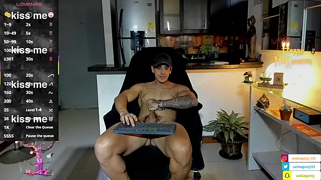 Dominic Joness online show from October 2025 09:58:02 PM