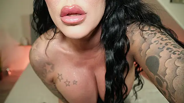 Snapshot of hotmilfbitch chatting on May 2026 07:49:02 PM hotmilfbitch online show from May 2026 07:49:02 PM