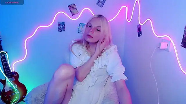 Emily Nyaffee online show from October 2025 07:46:02 PM