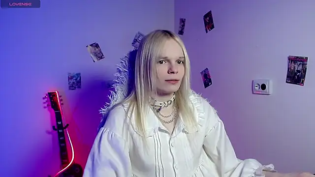 Emily Nyaffee online show from March 2026 07:10:01 PM