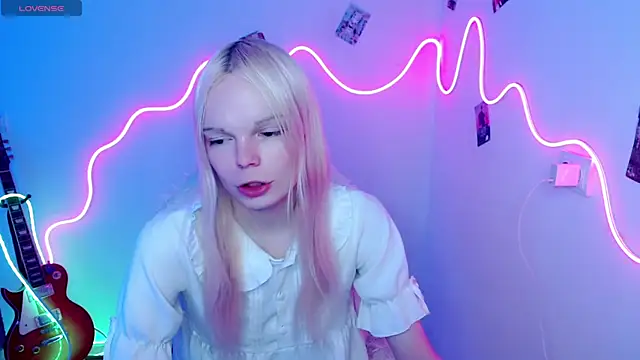 Emily Nyaffee online show from October 2025 11:20:01 AM