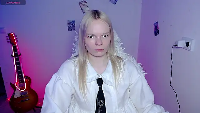 Emily Nyaffee online show from March 2026 08:51:01 AM