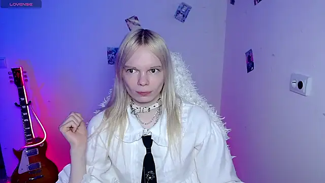 Emily Nyaffee online show from March 2026 08:25:01 PM