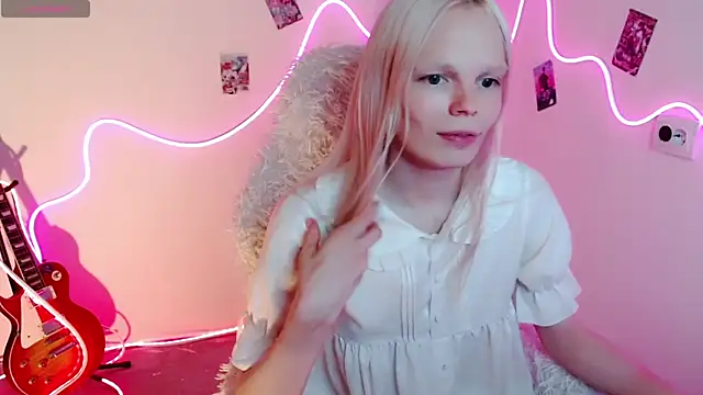 Emily Nyaffee online show from September 2025 05:23:01 PM