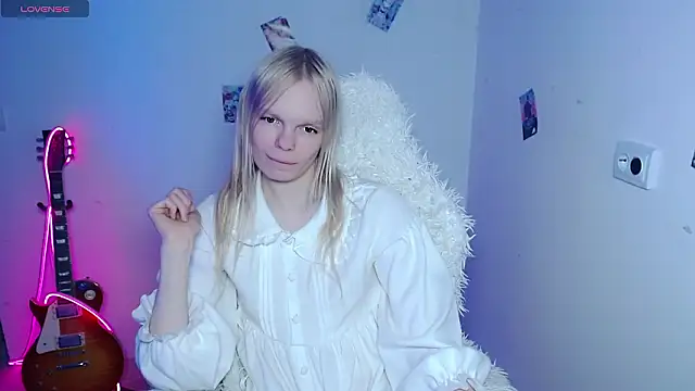 Emily Nyaffee online show from February 2026 04:18:02 PM