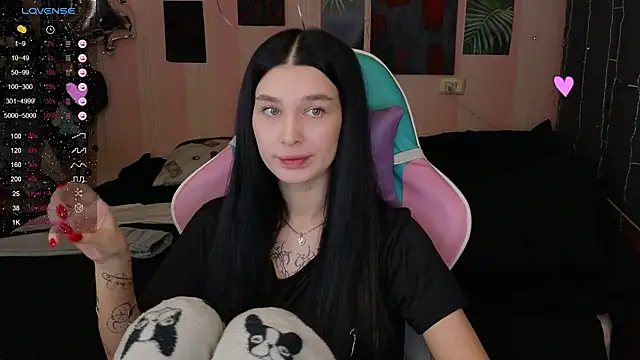 Snapshot of Amanda_Tender chatting on February 2025 09:10:01 PM Amanda Tender online show from February 2025 09:10:01 PM