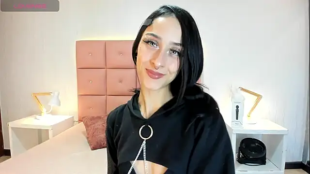 Snapshot of lhiamfit chatting on October 2025 02:23:02 AM lhiamfit online show from October 2025 02:23:02 AM