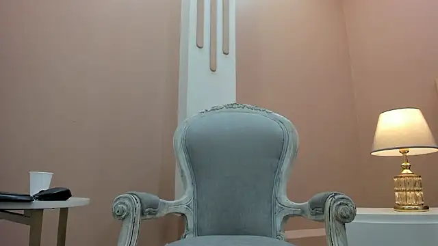 KarlynHoliss online show from December 2024 12:13:01 PM