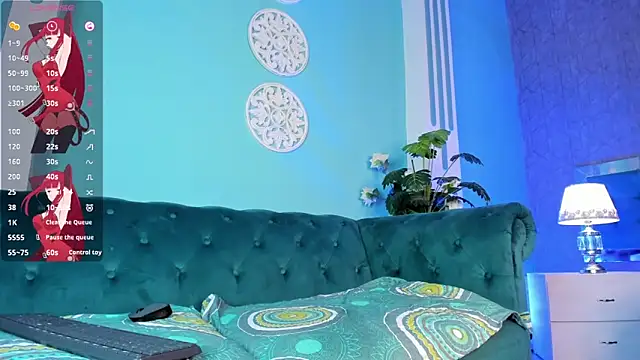 KarlynHoliss online show from December 2024 05:52:01 PM