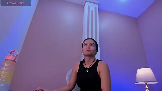 KarlynHoliss online show from December 2024 11:51:02 AM