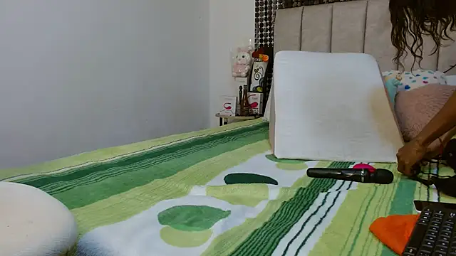 Wilson Siara online show from November 2025 03:06:01 AM