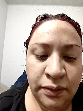 Snapshot of anacohen chatting on December 2025 07:57:02 PM anacohen online show from December 2025 07:57:02 PM