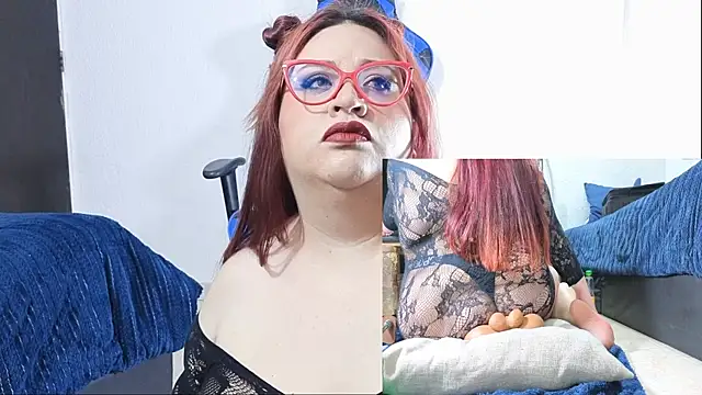 Snapshot of anacohen chatting on November 2025 08:23:02 PM anacohen online show from November 2025 08:23:02 PM