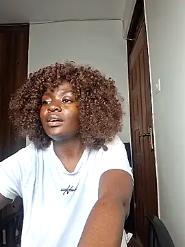 Snapshot of hornycreamybabe chatting on February 2026 09:53:02 AM hornycreamybabe online show from February 2026 09:53:02 AM