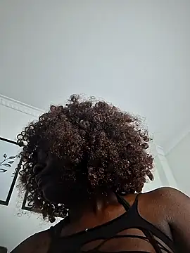 hornycreamybabe online show from December 2025 11:11:01 AM