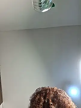 Snapshot of hornycreamybabe chatting on January 2026 09:49:02 AM hornycreamybabe online show from January 2026 09:49:02 AM