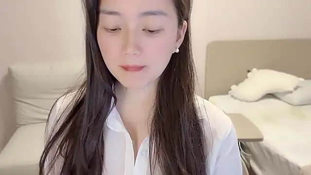 A-xena online show from October 2025 02:49:02 PM