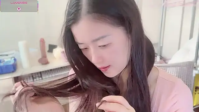 A-xena online show from November 2025 02:33:02 AM