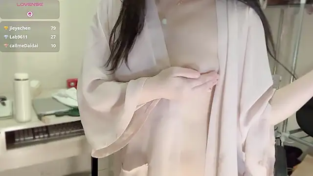 A-xena online show from November 2025 02:55:02 PM