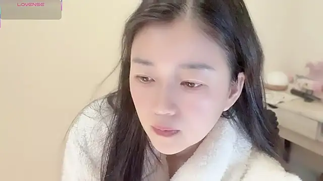 A-xena online show from December 2025 02:27:01 AM