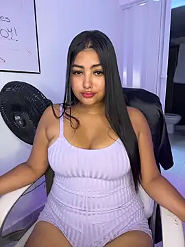 NatashaBrown12 online show from November 2025 01:15:01 PM