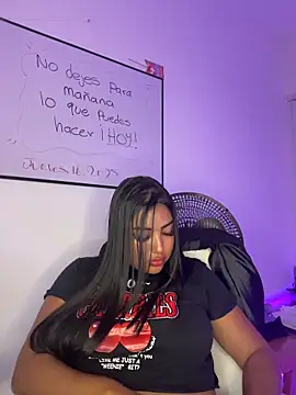 NatashaBrown12 online show from November 2025 10:57:01 PM