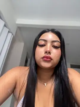 NatashaBrown12 online show from May 2026 02:23:01 PM